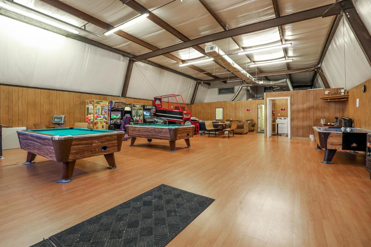 Spacious Home With Waterfront View-Welcome Pets Sneads Ferry 외부 사진